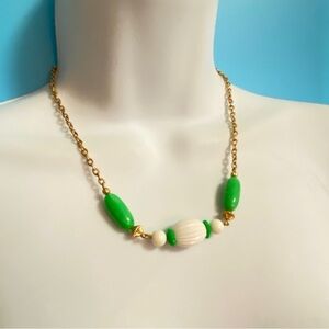 AVON Green & White Lucite Beads Gold Tone Necklace "Come Summer "1975